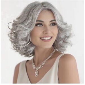 RENERSHOW Mixed Grey Short Wavy Wig. Medium Length, Heat Resistant, Synthetic